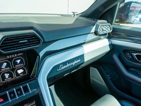 Used 2020 Lamborghini Urus image 66
