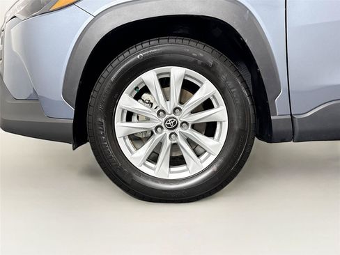 Certified 2026 Toyota Corolla Cross LE FWD image 42