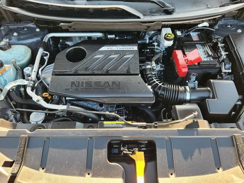 Used 2024 Nissan Rogue SL w/ SL Premium Package FWD image 31