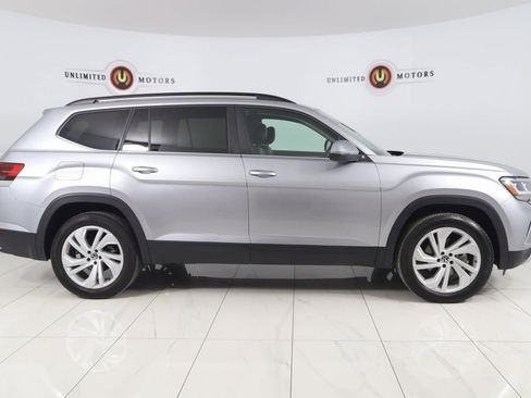 Used 2021 Volkswagen Atlas SE image 2