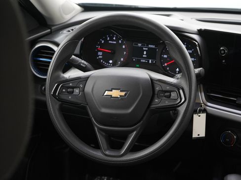 Used 2024 Chevrolet Trax LS w/ Driver Confidence Package FWD image 15