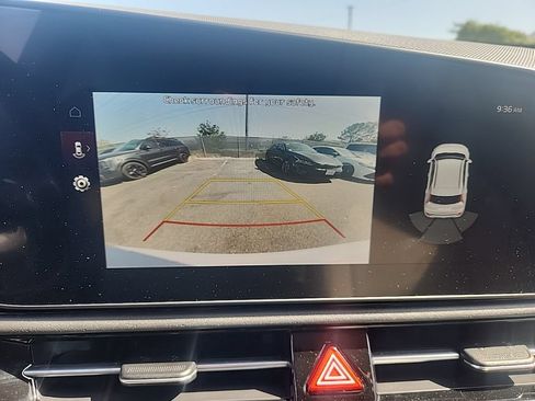 Certified 2023 Kia Niro EX FWD image 22