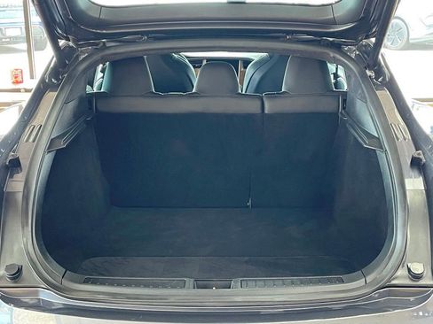 Used 2019 Tesla Model S Standard Range image 18