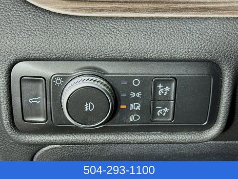 Used 2020 Ford Explorer Limited image 10