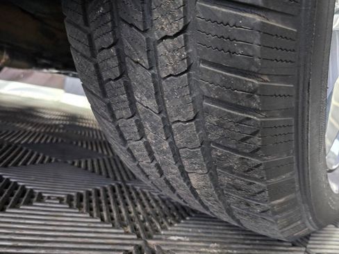 Used 2012 Buick Enclave Premium image 39