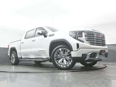 Used 2023 GMC Sierra 1500 Denali AWD/4WD image 29