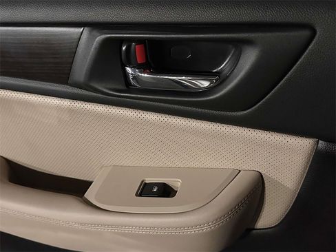 Used 2016 Subaru Legacy 2.5i Limited image 20