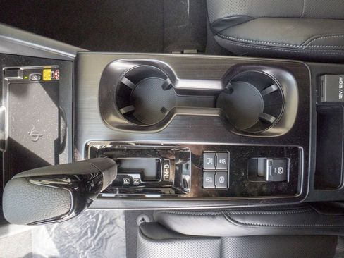 New 2026 Subaru Outback Touring XT image 10