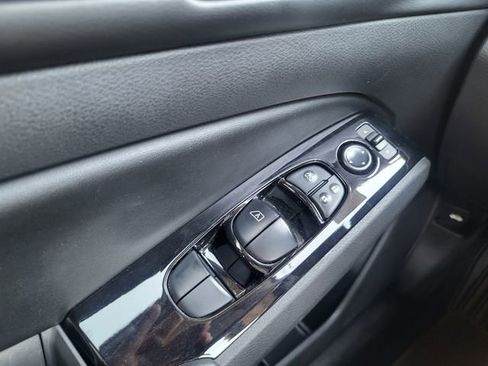 Used 2025 Nissan Altima 2.5 SR FWD image 22
