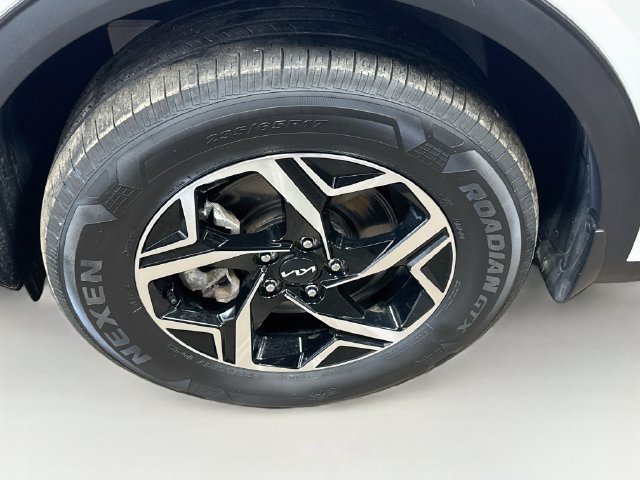 Certified 2023 Kia Sportage LX AWD/4WD image 30