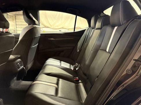 Used 2025 Toyota Camry SE FWD image 21