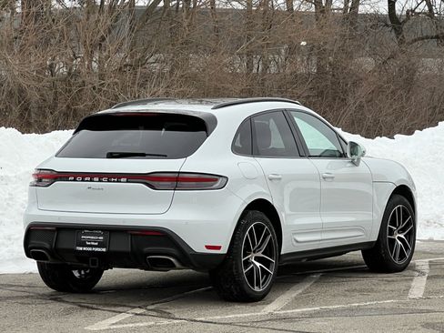 Certified 2025 Porsche Macan image 6