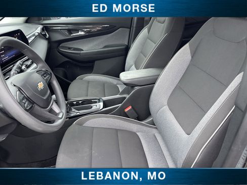 Used 2025 Chevrolet TrailBlazer LT AWD/4WD image 18