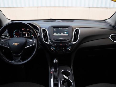 Used 2018 Chevrolet Equinox LT FWD image 28