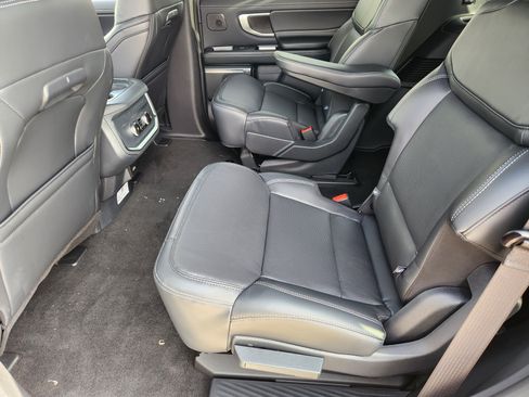 New 2027 Ford Expedition Platinum w/ Stealth Performance Package AWD/4WD image 21