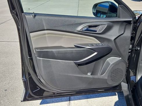 New 2026 Chevrolet Trax ACTIV w/ Driver Confidence Package FWD image 17