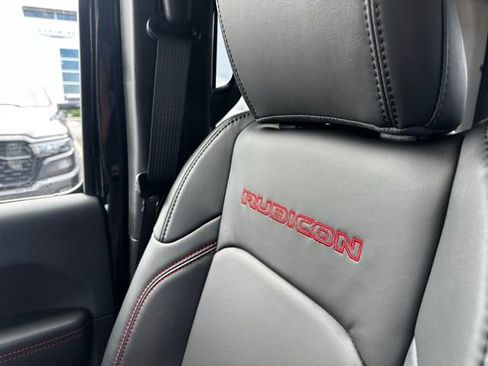 New 2025 Jeep Gladiator Rubicon w/ Convenience Group image 26