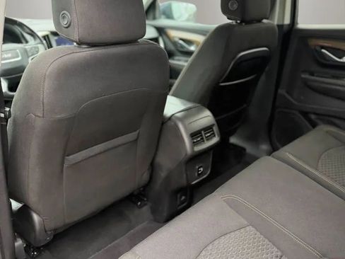 Used 2018 GMC Terrain SLE w/ Driver Convenience Package AWD/4WD image 17