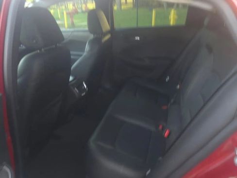 Used 2016 Chevrolet Malibu LT w/ Leather Package FWD image 10
