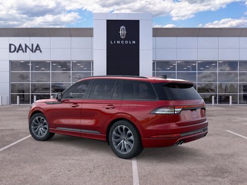 New 2025 Lincoln Aviator AWD w/ Jet Appearance Package image 4