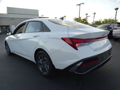 Certified 2024 Hyundai Elantra SEL FWD image 56