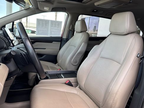 Used 2022 Honda Odyssey Touring image 5