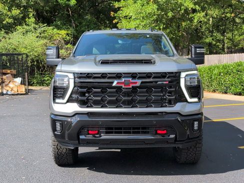 New 2026 Chevrolet Silverado 2500 ZR2 AWD/4WD image 10