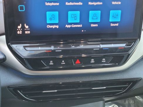 Used 2023 Volkswagen ID.4 2WD image 27