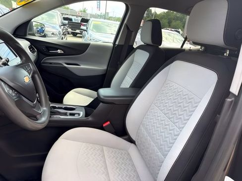 Used 2022 Chevrolet Equinox LT AWD/4WD image 16