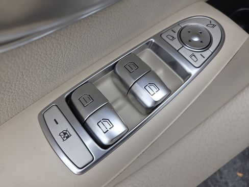 Used 2020 Mercedes-Benz E 450 4MATIC Sedan image 31