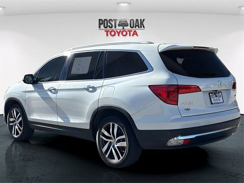 Used 2017 Honda Pilot Touring image 5