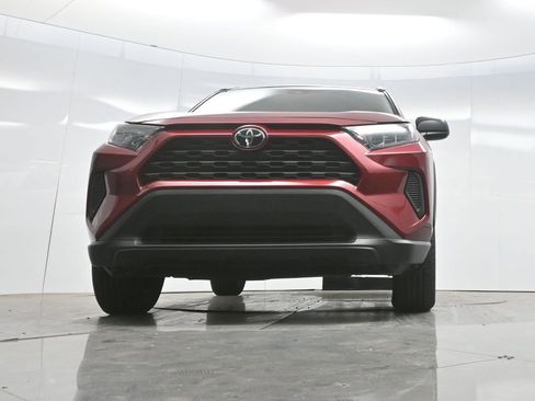 Used 2021 Toyota RAV4 LE w/ Carpet Mat Package (TMS) FWD image 47