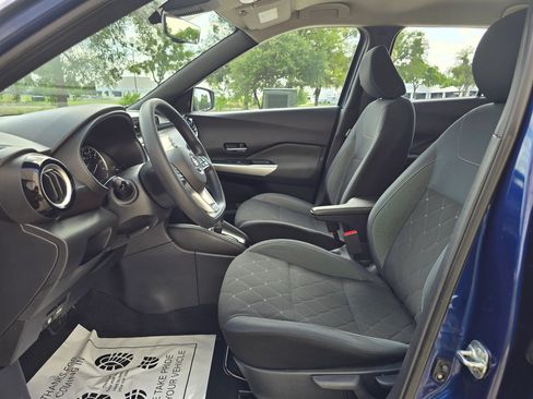 Used 2020 Nissan Kicks SV w/ Exterior Package FWD image 22