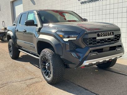 New 2025 Toyota Tacoma Trailhunter