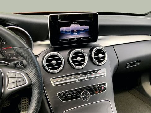 Used 2018 Mercedes-Benz C 300 4MATIC Sedan image 7