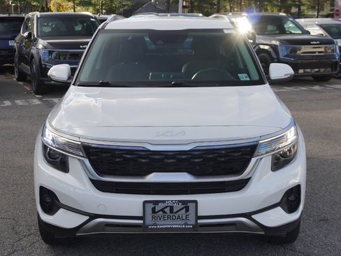 Used 2023 Kia Seltos S w/ Navigation Package image 12