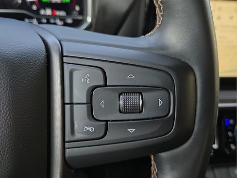 Used 2025 GMC Sierra 2500 AT4 w/ AT4 Premium Plus Package AWD/4WD image 21