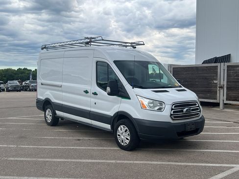 Used 2016 Ford Transit 250 148 Medium Roof w/ Interior Upgrade Package RWD image 8