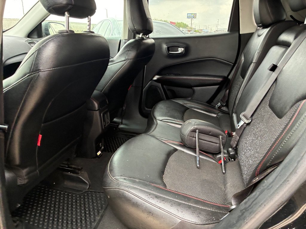 Used 2020 Jeep Compass Trailhawk AWD/4WD image 20