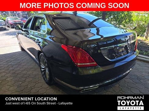 Used 2017 Genesis G90 5.0 Ultimate RWD image 2