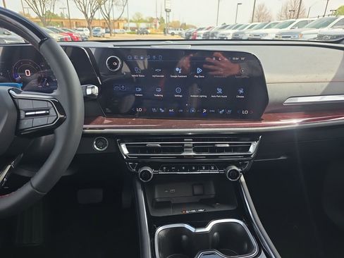 New 2026 Chevrolet Traverse RS image 17