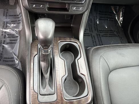 Used 2022 GMC Canyon Elevation w/ Elevation Premium Package image 21