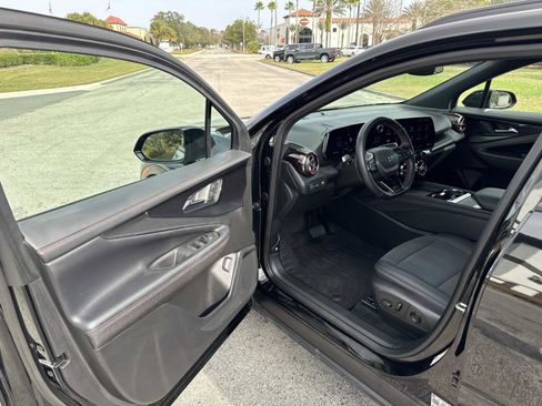 Used 2025 Chevrolet Blazer EV RS image 19