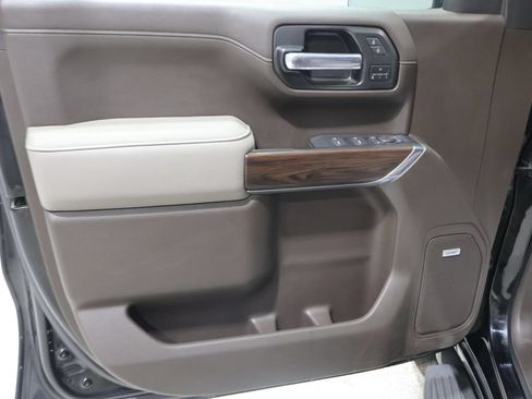 Used 2022 GMC Sierra 1500 SLT AWD/4WD image 14