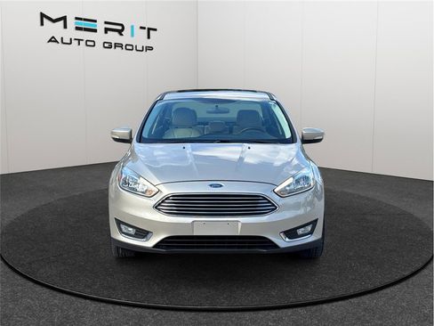 Used 2018 Ford Focus Titanium image 3