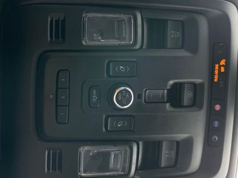 Used 2022 GMC Yukon XL Denali w/ Max Trailering Package AWD/4WD image 26