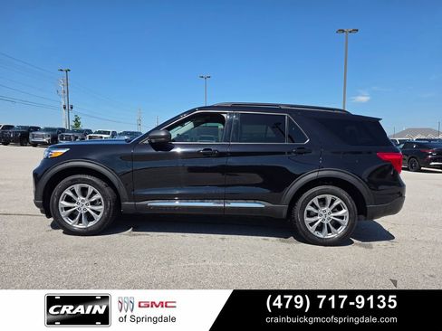 Used 2023 Ford Explorer XLT w/ Equipment Group 202A AWD/4WD image 4