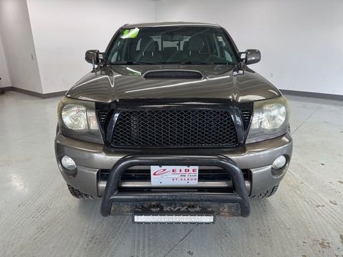 Used 2010 Toyota Tacoma 4x4 Double Cab image 3