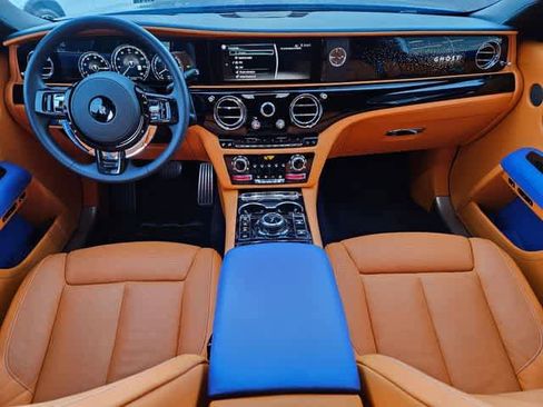 Used 2024 Rolls-Royce Ghost image 16