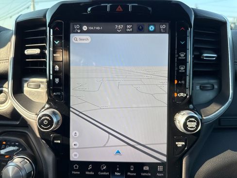 Used 2023 RAM 1500 Laramie image 39